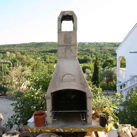 One-bedroom Near Sea 1 Appartamento Šilo