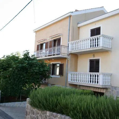 One-bedroom Near Sea 1 Apartamento