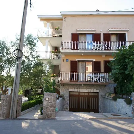 One-bedroom Near Sea 1 Apartament *