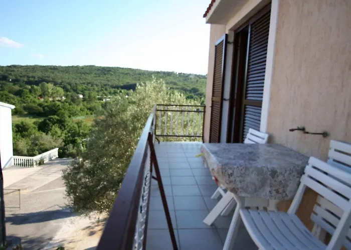 One-bedroom Near Sea 1 *